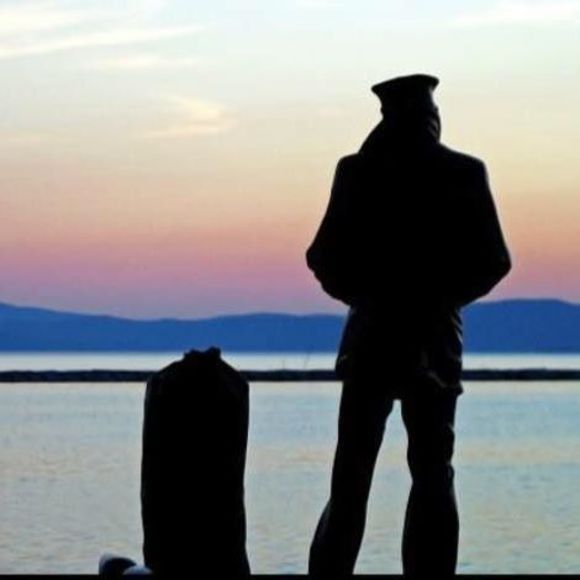 Meet your Posher, Peter - Picture 1 of 1